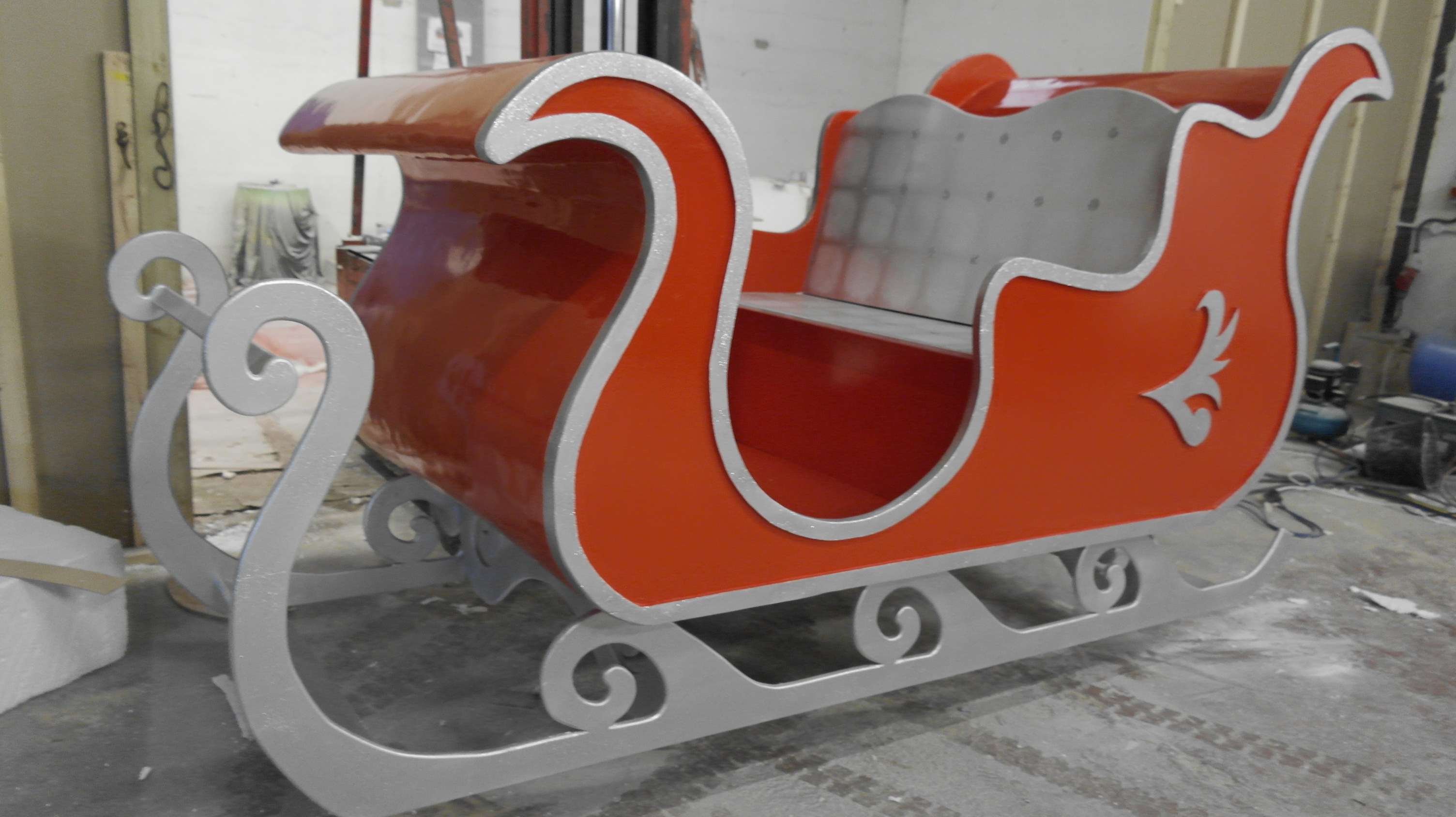 24 Fantastic Santa Sleigh Woodworking Plans | egorlin.com