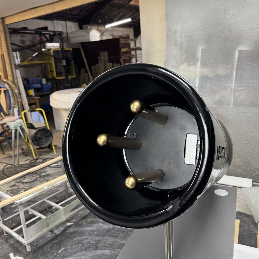 Large connector model display stand 
