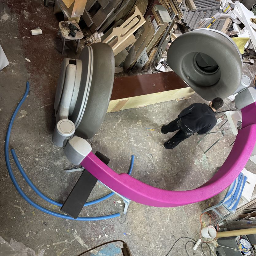 Large headphones prop