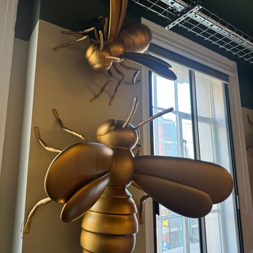 Large golden 3d bee models 