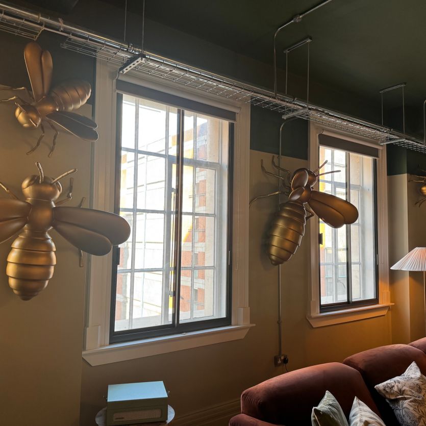Large golden 3d bee models 