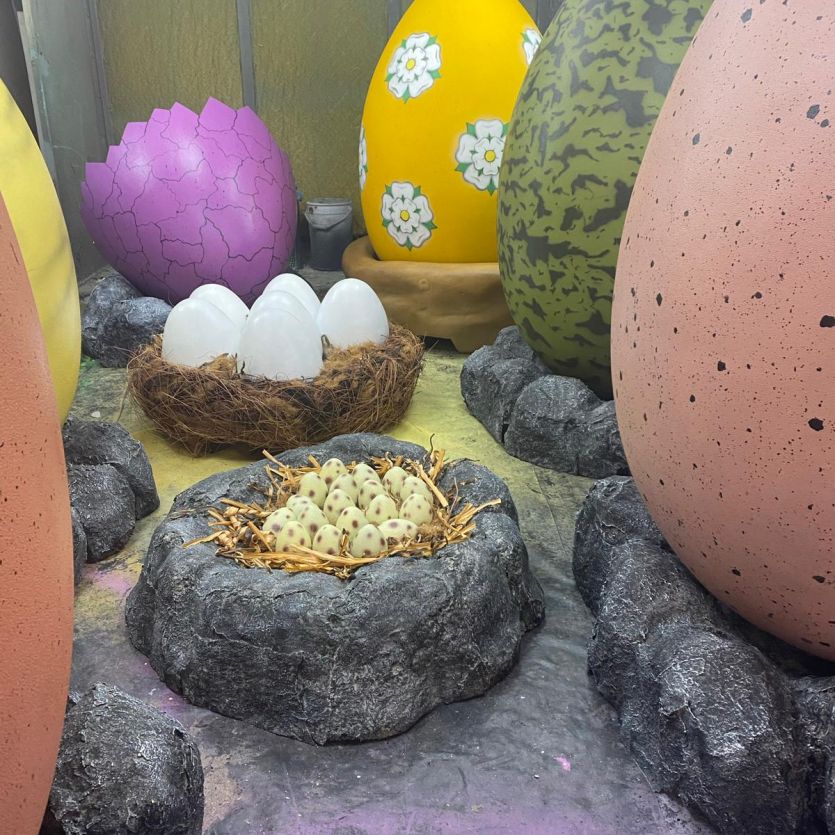 Giant dino egg props 