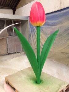 Giant tulip airbrush decoration