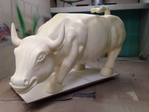 Flexible coating polyurea application lifesize sculpture