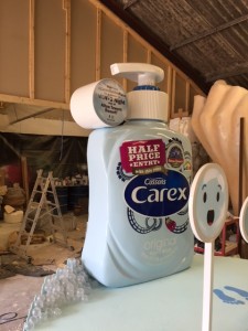 Giant hand soap - Carex buble face stand