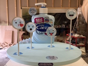 Giant hand soap - Carex buble face stand