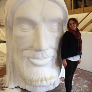 Giant bust sculpture, first stage sculpting