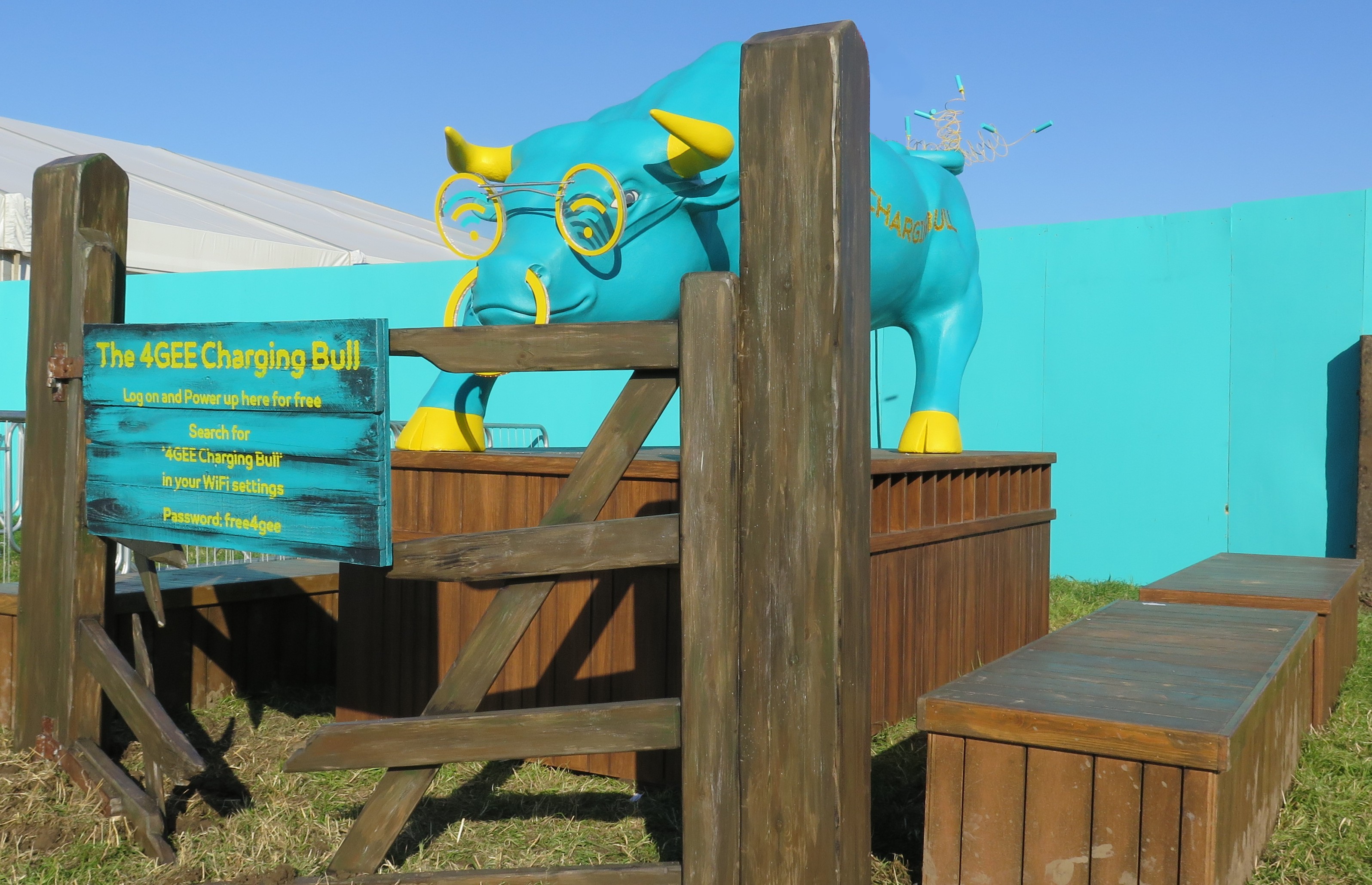 EE Charging Bull