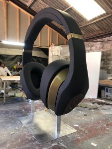 3m-high-headphones-prop