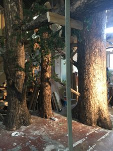 Realistic artificial trees for a theatre production