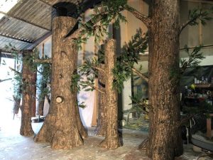 Realistic artificial trees for a theatre production