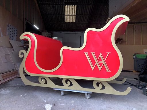 Waldorf Astoria Christmas sleigh